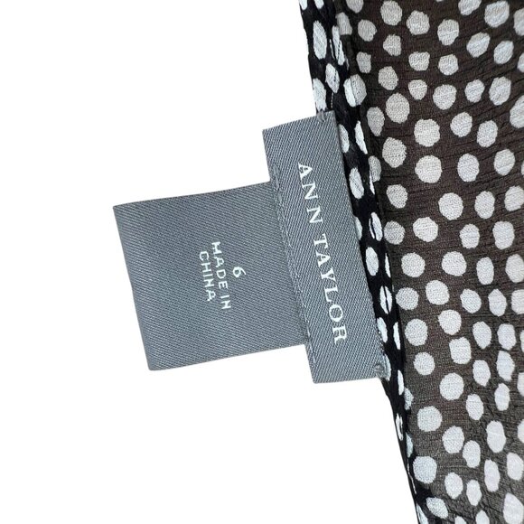 Ann Taylor Black White Polka Dot Silk Blend Smocked Peplum Top Size 6 - Picture 11 of 13